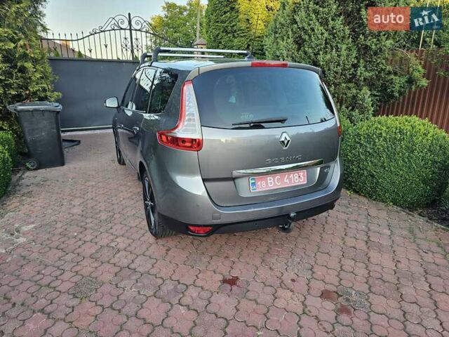 Сірий Рено Гранд Сценік, об'ємом двигуна 1.6 л та пробігом 216 тис. км за 8800 $, фото 5 на Automoto.ua