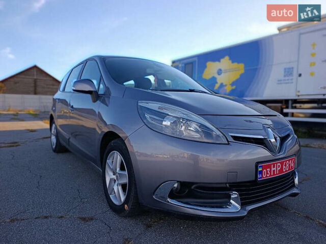 Серый Рено Гранд Сценик, объемом двигателя 1.5 л и пробегом 233 тыс. км за 9200 $, фото 2 на Automoto.ua