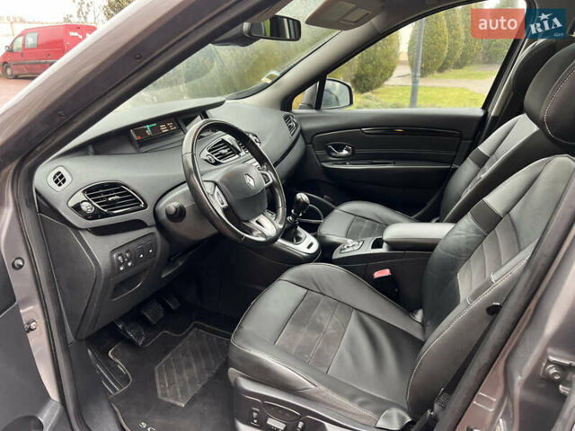 Серый Рено Гранд Сценик, объемом двигателя 1.6 л и пробегом 238 тыс. км за 9500 $, фото 17 на Automoto.ua