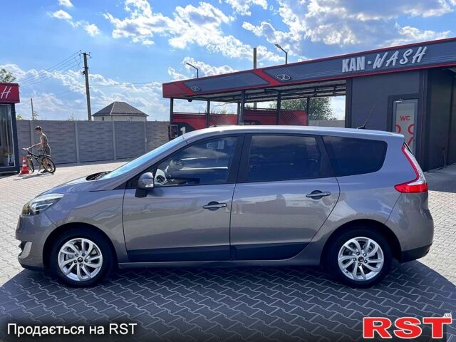 Серый Рено Гранд Сценик, объемом двигателя 1.5 л и пробегом 348 тыс. км за 6800 $, фото 1 на Automoto.ua