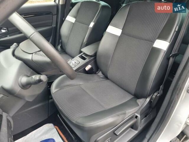Сірий Рено Гранд Сценік, об'ємом двигуна 1.5 л та пробігом 230 тис. км за 8650 $, фото 20 на Automoto.ua