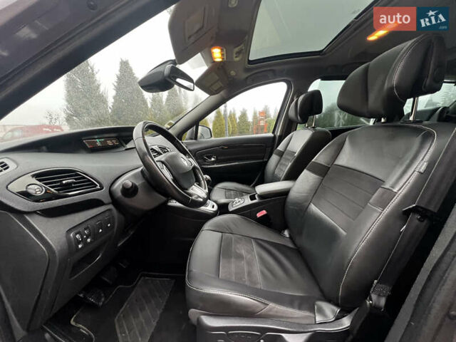 Серый Рено Гранд Сценик, объемом двигателя 1.6 л и пробегом 238 тыс. км за 9500 $, фото 20 на Automoto.ua