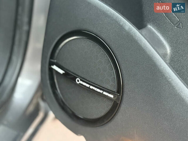 Серый Рено Гранд Сценик, объемом двигателя 2 л и пробегом 241 тыс. км за 10450 $, фото 5 на Automoto.ua