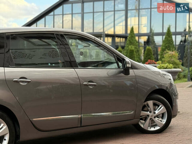 Серый Рено Гранд Сценик, объемом двигателя 1.5 л и пробегом 239 тыс. км за 8999 $, фото 35 на Automoto.ua