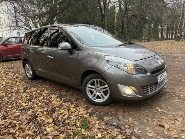 Серый Рено Гранд Сценик, объемом двигателя 1.4 л и пробегом 196 тыс. км за 7700 $, фото 3 на Automoto.ua