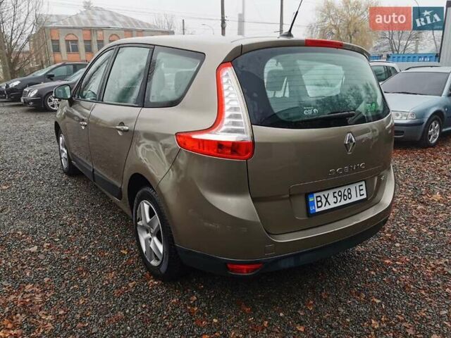 Сірий Рено Гранд Сценік, об'ємом двигуна 1.5 л та пробігом 238 тис. км за 8700 $, фото 10 на Automoto.ua