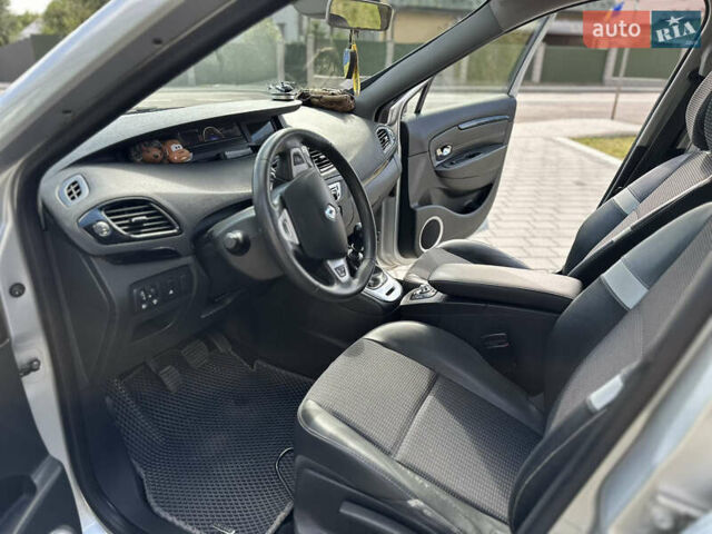 Серый Рено Гранд Сценик, объемом двигателя 1.46 л и пробегом 238 тыс. км за 8500 $, фото 18 на Automoto.ua