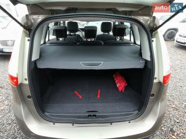 Сірий Рено Гранд Сценік, об'ємом двигуна 1.5 л та пробігом 238 тис. км за 8700 $, фото 52 на Automoto.ua