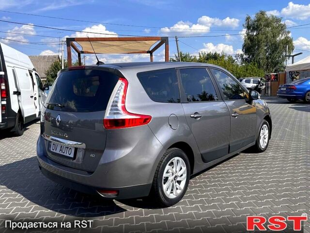 Серый Рено Гранд Сценик, объемом двигателя 1.5 л и пробегом 348 тыс. км за 6800 $, фото 3 на Automoto.ua