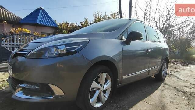 Сірий Рено Гранд Сценік, об'ємом двигуна 1.46 л та пробігом 250 тис. км за 8500 $, фото 55 на Automoto.ua