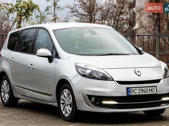 Серый Рено Гранд Сценик, объемом двигателя 1.46 л и пробегом 344 тыс. км за 7900 $, фото 4 на Automoto.ua