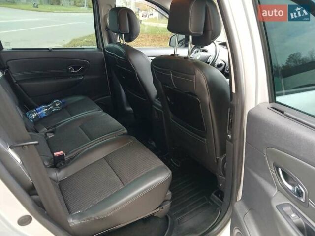 Сірий Рено Гранд Сценік, об'ємом двигуна 1.6 л та пробігом 250 тис. км за 8750 $, фото 3 на Automoto.ua