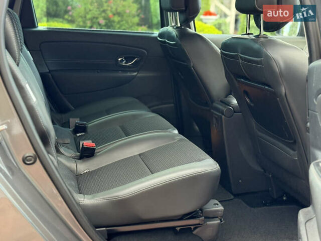 Рено Гранд Сценик 2012 в Стрые на Automoto.ua Серый Рено Гранд Сценик, объемом двигателя 1.5 л и пробегом 239 тыс. км за 9350 $, фото 58 на Automoto.ua