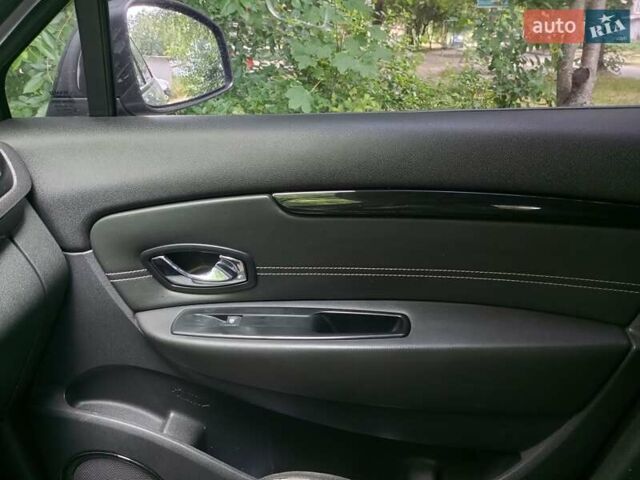 Серый Рено Гранд Сценик, объемом двигателя 1.5 л и пробегом 296 тыс. км за 9000 $, фото 34 на Automoto.ua