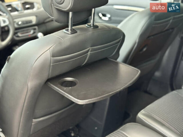 Серый Рено Гранд Сценик, объемом двигателя 1.5 л и пробегом 239 тыс. км за 8999 $, фото 51 на Automoto.ua