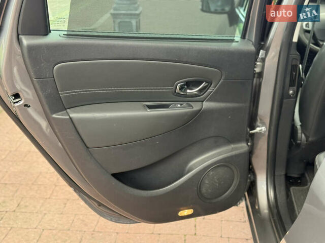 Рено Гранд Сценик 2012 в Стрые на Automoto.ua Серый Рено Гранд Сценик, объемом двигателя 1.5 л и пробегом 239 тыс. км за 9350 $, фото 50 на Automoto.ua