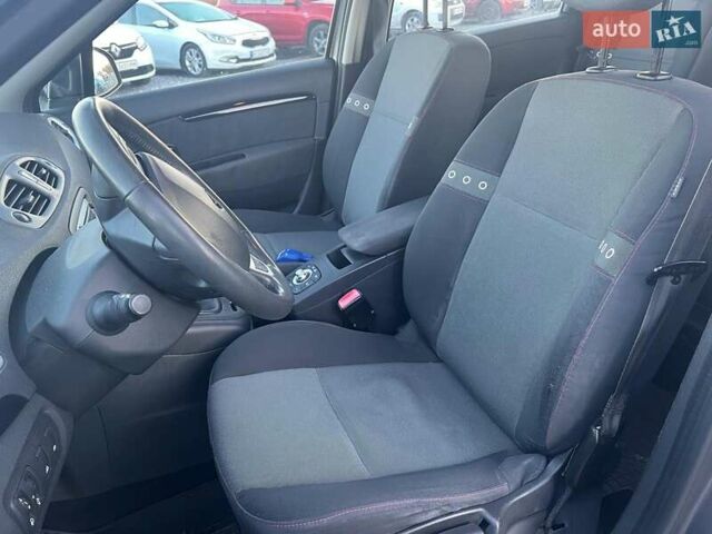 Серый Рено Гранд Сценик, объемом двигателя 1.5 л и пробегом 281 тыс. км за 9740 $, фото 14 на Automoto.ua