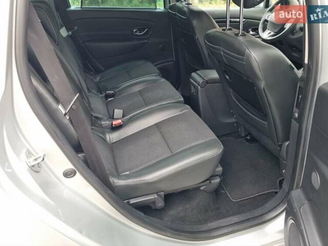 Сірий Рено Гранд Сценік, об'ємом двигуна 1.5 л та пробігом 230 тис. км за 8650 $, фото 32 на Automoto.ua