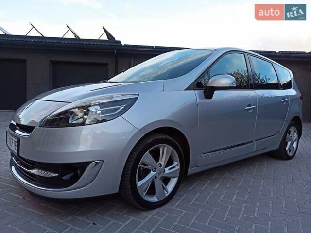 Серый Рено Гранд Сценик, объемом двигателя 1.6 л и пробегом 239 тыс. км за 8700 $, фото 3 на Automoto.ua