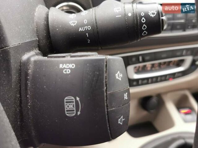 Сірий Рено Гранд Сценік, об'ємом двигуна 1.5 л та пробігом 238 тис. км за 8700 $, фото 33 на Automoto.ua