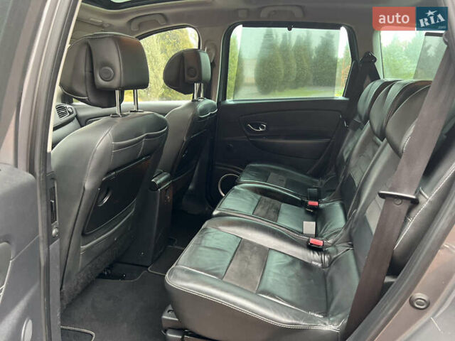 Серый Рено Гранд Сценик, объемом двигателя 1.6 л и пробегом 238 тыс. км за 9500 $, фото 27 на Automoto.ua