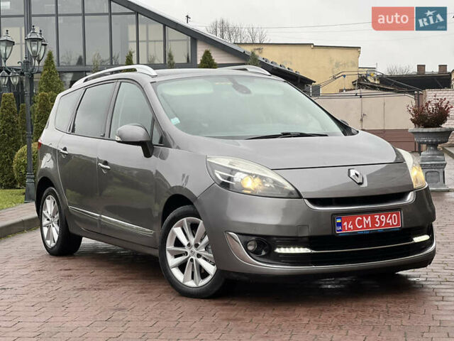 Серый Рено Гранд Сценик, объемом двигателя 1.6 л и пробегом 238 тыс. км за 9500 $, фото 1 на Automoto.ua