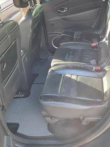 Сірий Рено Гранд Сценік, об'ємом двигуна 1.46 л та пробігом 250 тис. км за 8500 $, фото 2 на Automoto.ua