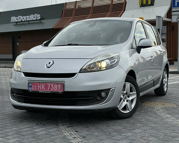 Сірий Рено Гранд Сценік, об'ємом двигуна 1.5 л та пробігом 203 тис. км за 8250 $, фото 4 на Automoto.ua