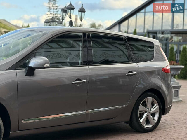 Серый Рено Гранд Сценик, объемом двигателя 1.5 л и пробегом 239 тыс. км за 8999 $, фото 12 на Automoto.ua