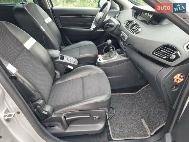 Сірий Рено Гранд Сценік, об'ємом двигуна 1.5 л та пробігом 230 тис. км за 8650 $, фото 28 на Automoto.ua