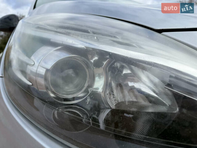 Серый Рено Гранд Сценик, объемом двигателя 2 л и пробегом 187 тыс. км за 8750 $, фото 17 на Automoto.ua