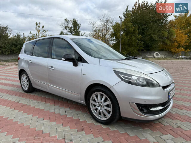 Серый Рено Гранд Сценик, объемом двигателя 2 л и пробегом 187 тыс. км за 8750 $, фото 6 на Automoto.ua