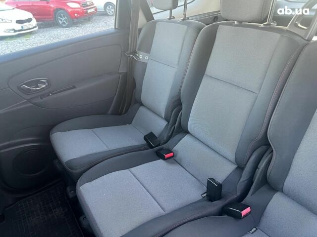 Серый Рено Гранд Сценик, объемом двигателя 1.5 л и пробегом 281 тыс. км за 9740 $, фото 25 на Automoto.ua