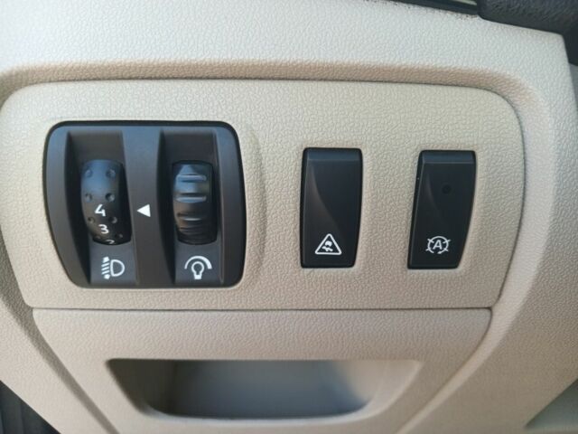 Сірий Рено Гранд Сценік, об'ємом двигуна 1.5 л та пробігом 308 тис. км за 8700 $, фото 9 на Automoto.ua