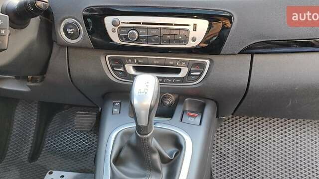 Сірий Рено Гранд Сценік, об'ємом двигуна 1.46 л та пробігом 250 тис. км за 8500 $, фото 46 на Automoto.ua