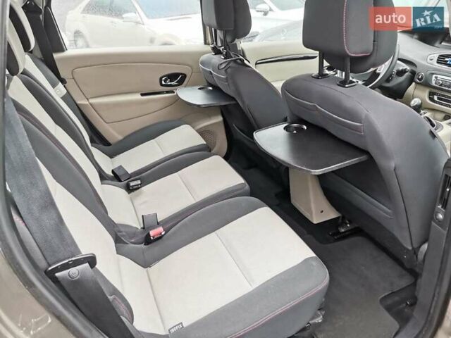 Сірий Рено Гранд Сценік, об'ємом двигуна 1.5 л та пробігом 238 тис. км за 8700 $, фото 44 на Automoto.ua