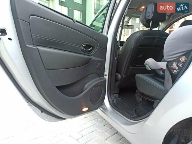 Серый Рено Гранд Сценик, объемом двигателя 1.6 л и пробегом 239 тыс. км за 8700 $, фото 75 на Automoto.ua