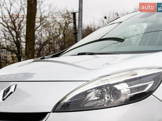 Серый Рено Гранд Сценик, объемом двигателя 1.46 л и пробегом 344 тыс. км за 7900 $, фото 11 на Automoto.ua