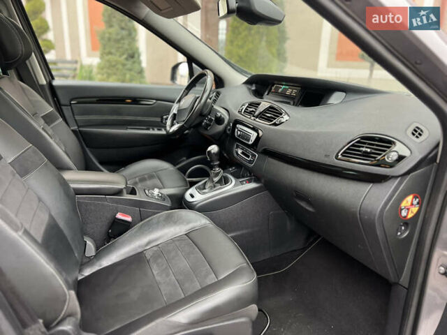 Серый Рено Гранд Сценик, объемом двигателя 1.6 л и пробегом 238 тыс. км за 9500 $, фото 43 на Automoto.ua