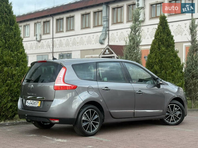Серый Рено Гранд Сценик, объемом двигателя 2 л и пробегом 241 тыс. км за 10450 $, фото 31 на Automoto.ua