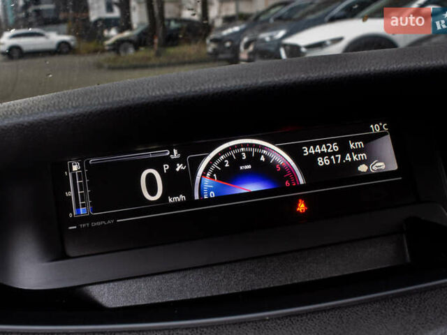 Серый Рено Гранд Сценик, объемом двигателя 1.46 л и пробегом 344 тыс. км за 7900 $, фото 35 на Automoto.ua