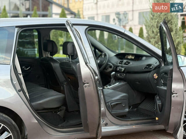 Серый Рено Гранд Сценик, объемом двигателя 2 л и пробегом 241 тыс. км за 10950 $, фото 36 на Automoto.ua