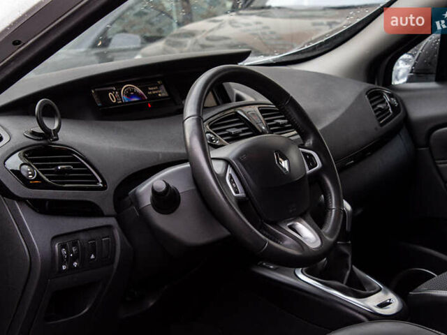 Серый Рено Гранд Сценик, объемом двигателя 1.46 л и пробегом 344 тыс. км за 7900 $, фото 30 на Automoto.ua