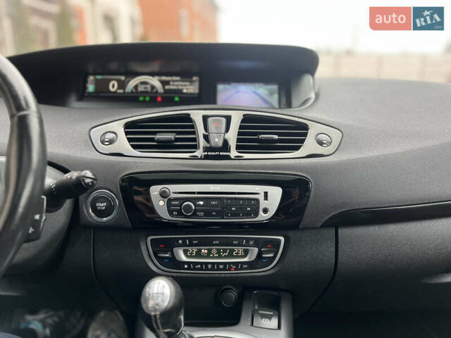 Серый Рено Гранд Сценик, объемом двигателя 1.6 л и пробегом 238 тыс. км за 9500 $, фото 60 на Automoto.ua