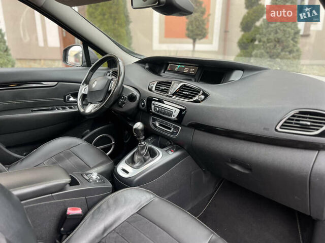 Серый Рено Гранд Сценик, объемом двигателя 1.6 л и пробегом 238 тыс. км за 9500 $, фото 44 на Automoto.ua