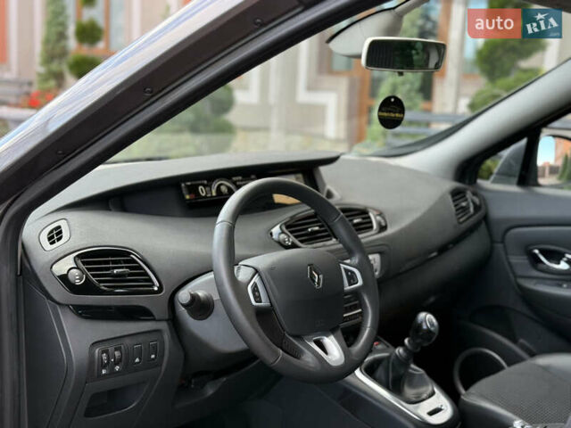 Рено Гранд Сценик 2012 в Стрые на Automoto.ua Серый Рено Гранд Сценик, объемом двигателя 1.5 л и пробегом 239 тыс. км за 9350 $, фото 2 на Automoto.ua