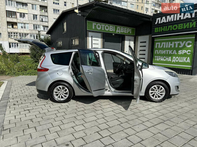 Серый Рено Гранд Сценик, объемом двигателя 1.46 л и пробегом 238 тыс. км за 9100 $, фото 10 на Automoto.ua