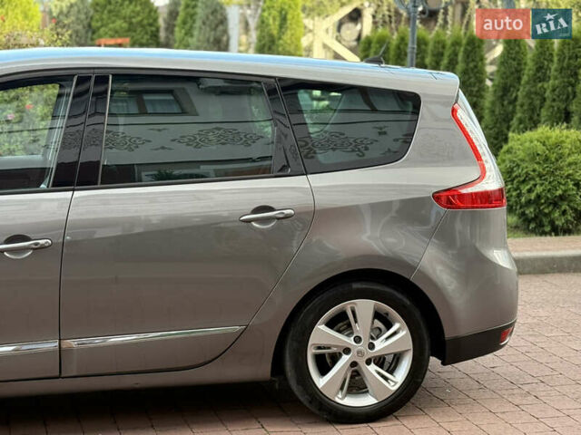 Серый Рено Гранд Сценик, объемом двигателя 1.5 л и пробегом 239 тыс. км за 8999 $, фото 14 на Automoto.ua