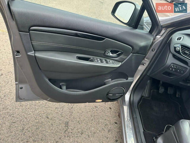 Серый Рено Гранд Сценик, объемом двигателя 1.6 л и пробегом 226 тыс. км за 8800 $, фото 6 на Automoto.ua