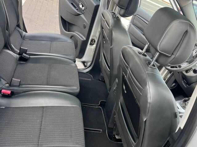 Серый Рено Гранд Сценик, объемом двигателя 1.5 л и пробегом 363 тыс. км за 7600 $, фото 22 на Automoto.ua